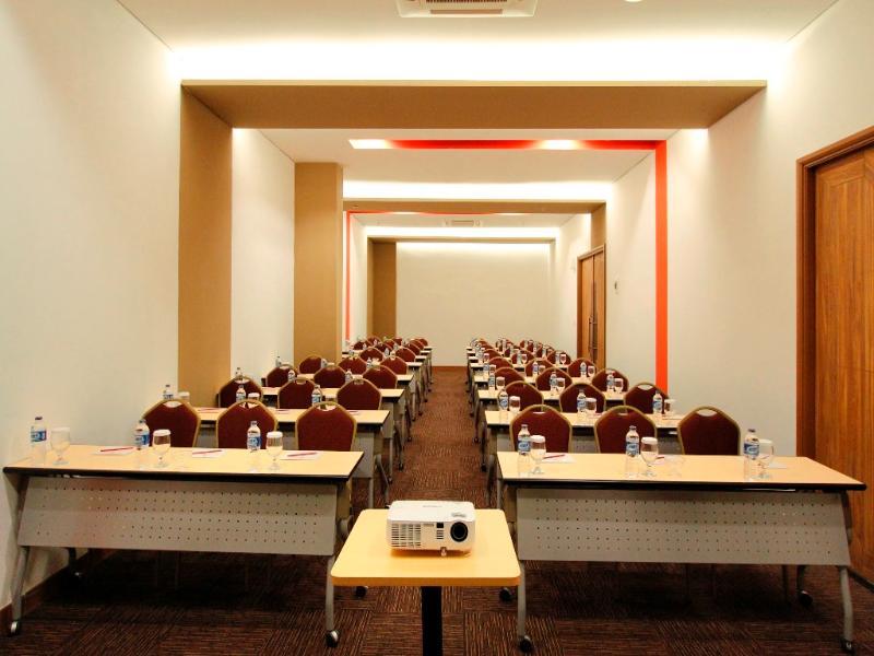 Fox Lite Hotel Metro Indah - Bandung Exterior photo